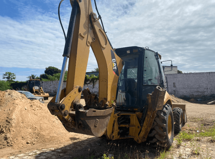 Retroescavadeira Caterpillar 416E 2006 - Imagem 2