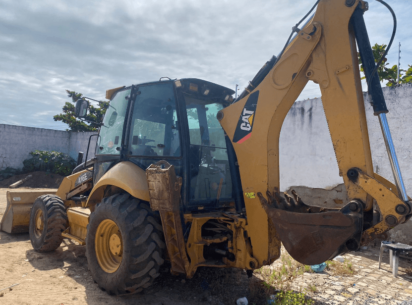 Retroescavadeira Caterpillar 416E 2006 - Imagem 4