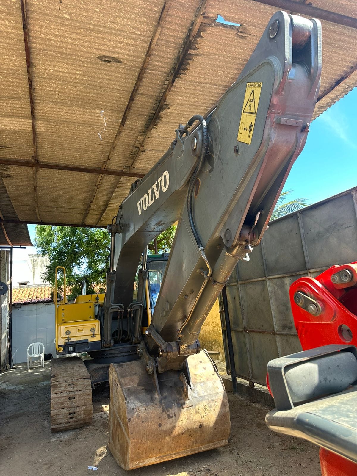 Escavadeira Volvo EC210B 2009 - Imagem 1