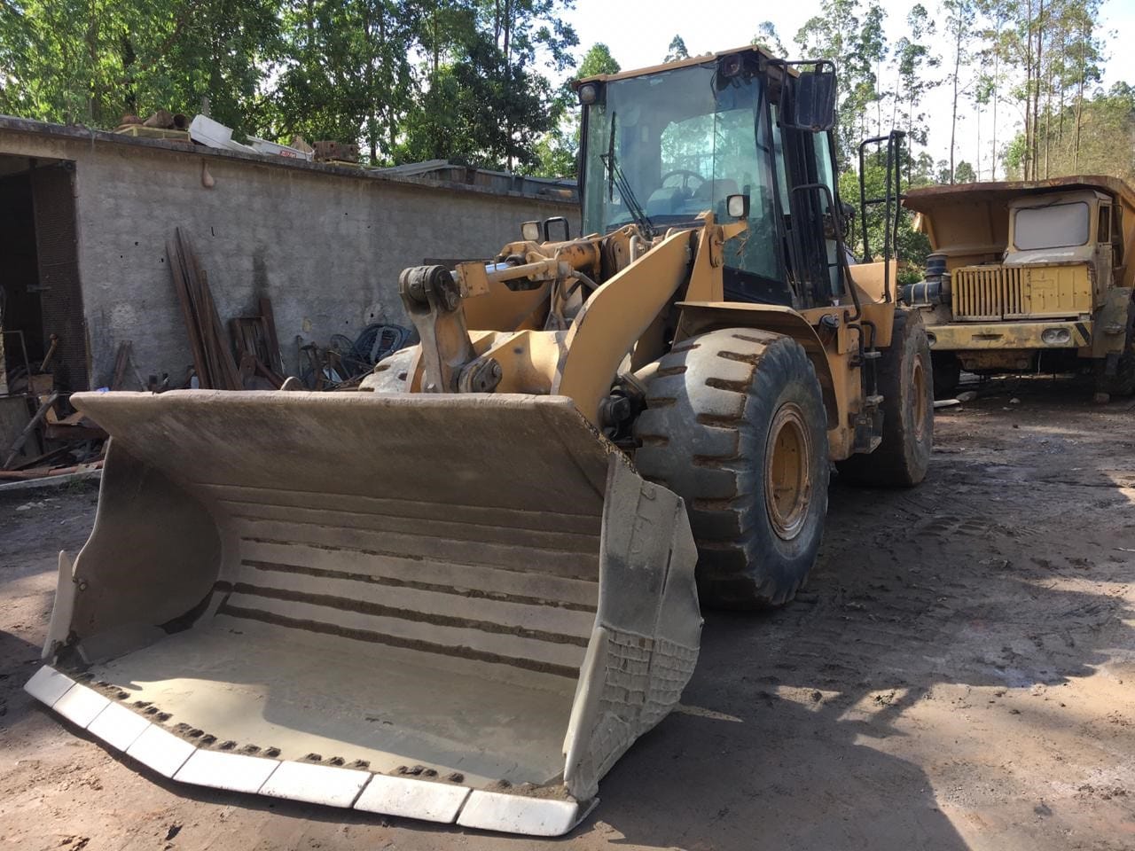 Pá Carregadeira Caterpillar 962G 2000 - Imagem 1