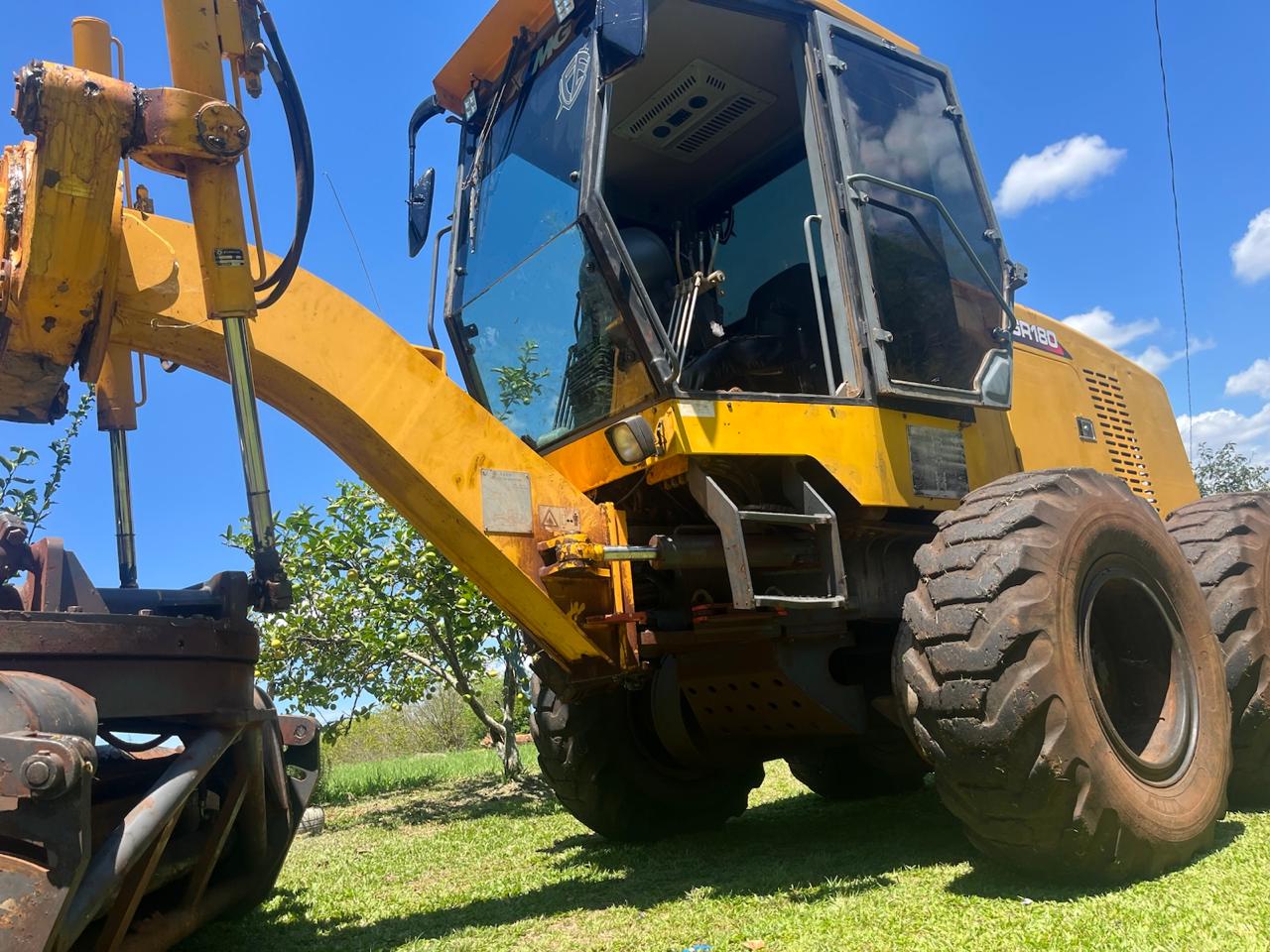 Motoniveladora XCMG GR180 2014 - Imagem 3