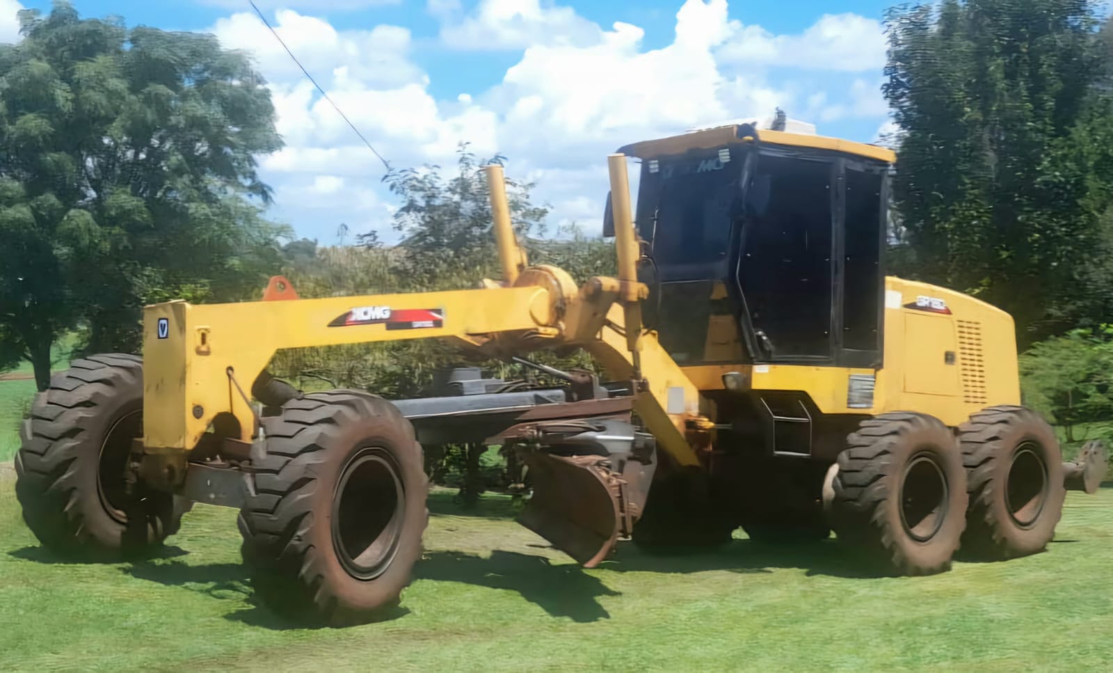 Motoniveladora XCMG GR180 2014 - Imagem 1
