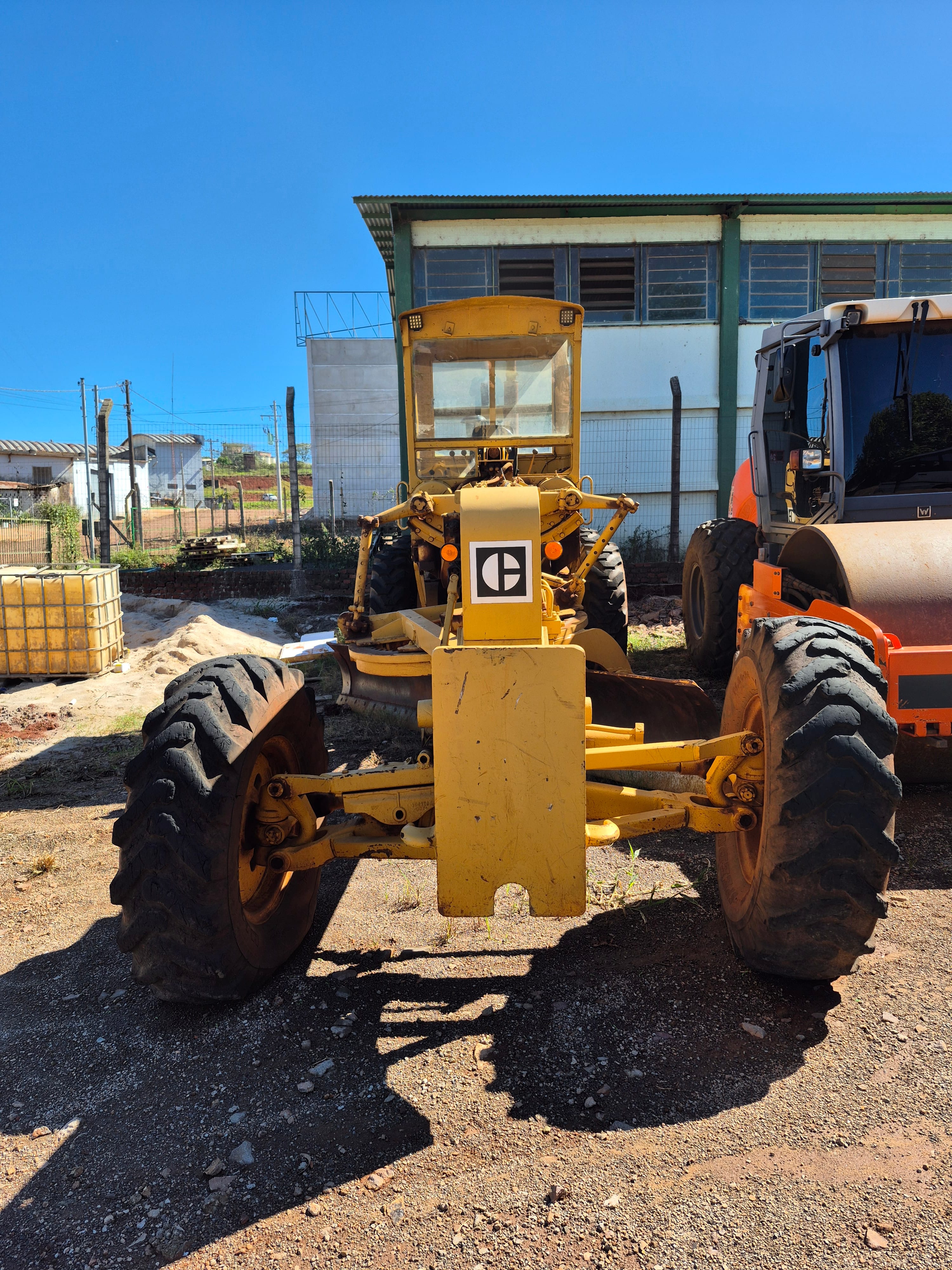 Motoniveladora Caterpillar 140B 1984 - Imagem 4