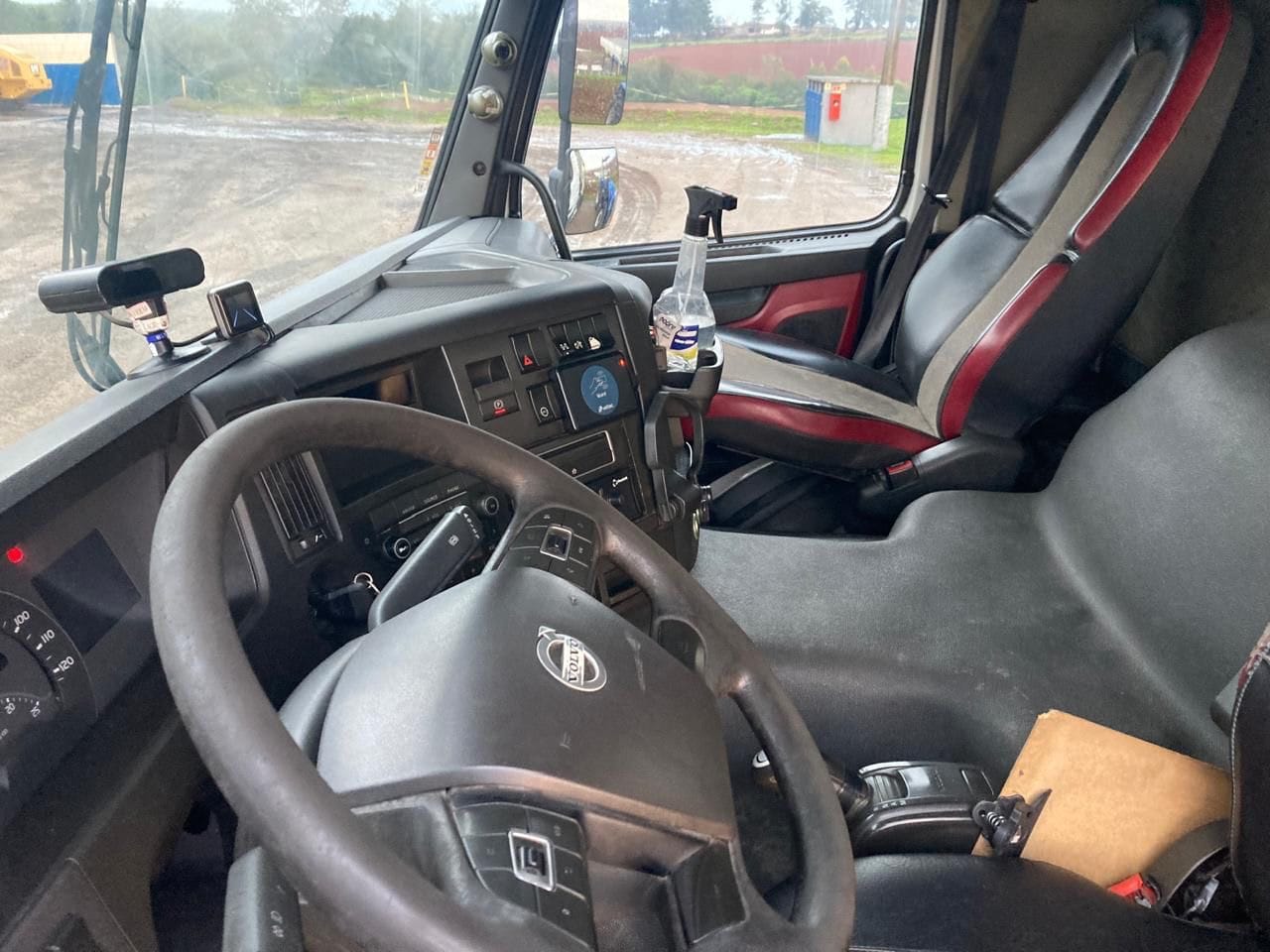 Caminhão Volvo FMX 500 2018 - Imagem 4