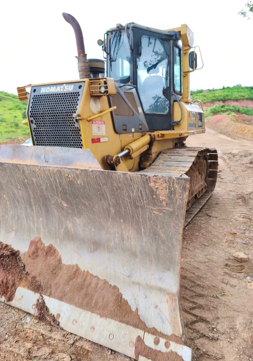 Trator de esteira Komatsu D61-EX 2011 - Imagem 3