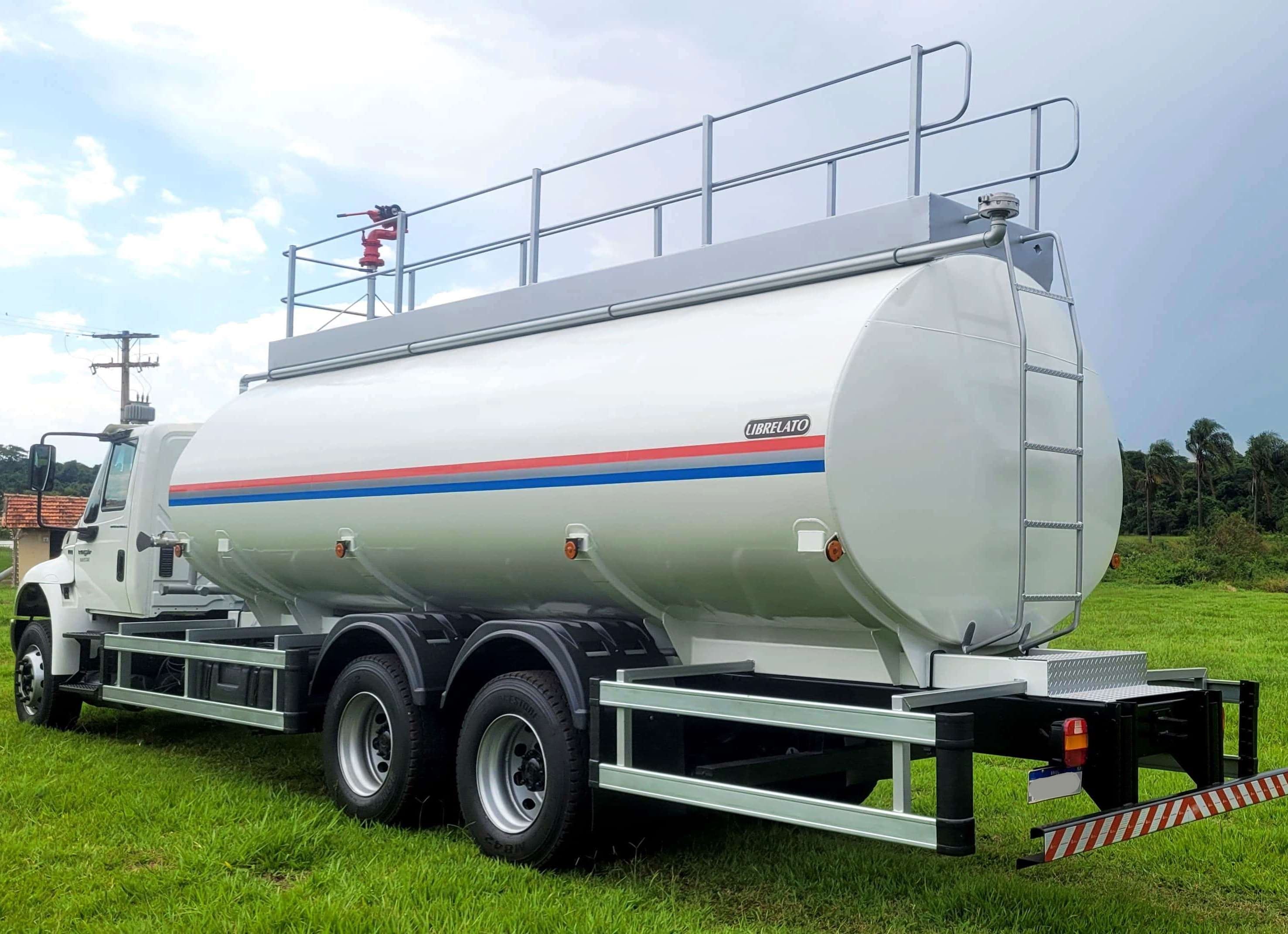 Caminhão INTERNATIONAL 4400 2015 - Imagem 2
