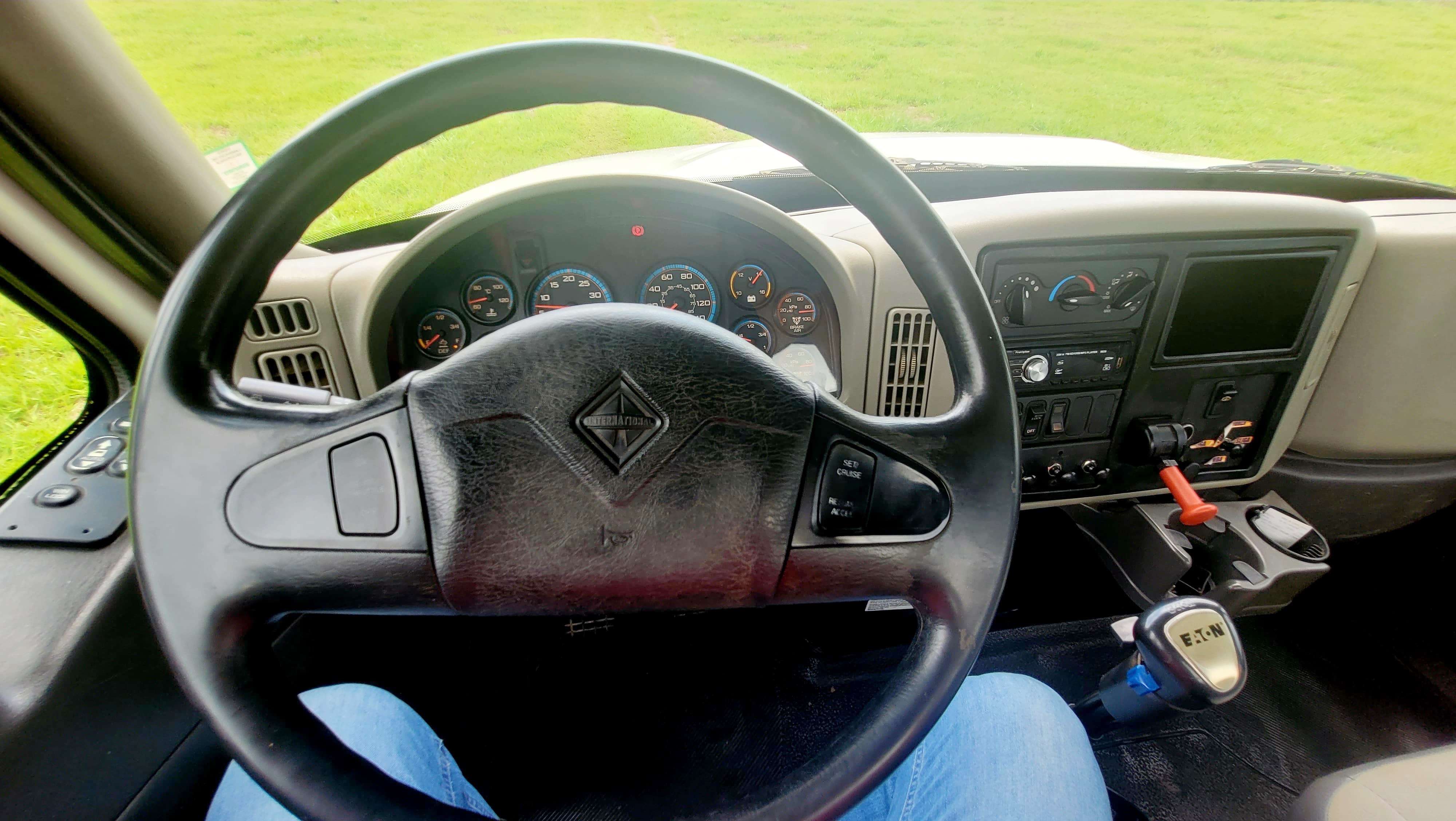 Caminhão INTERNATIONAL 4400 2015 - Imagem 14