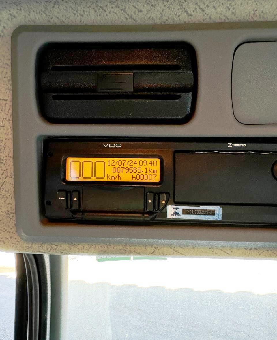 Caminhão Mercedes Benz 2730 2018 - Imagem 4