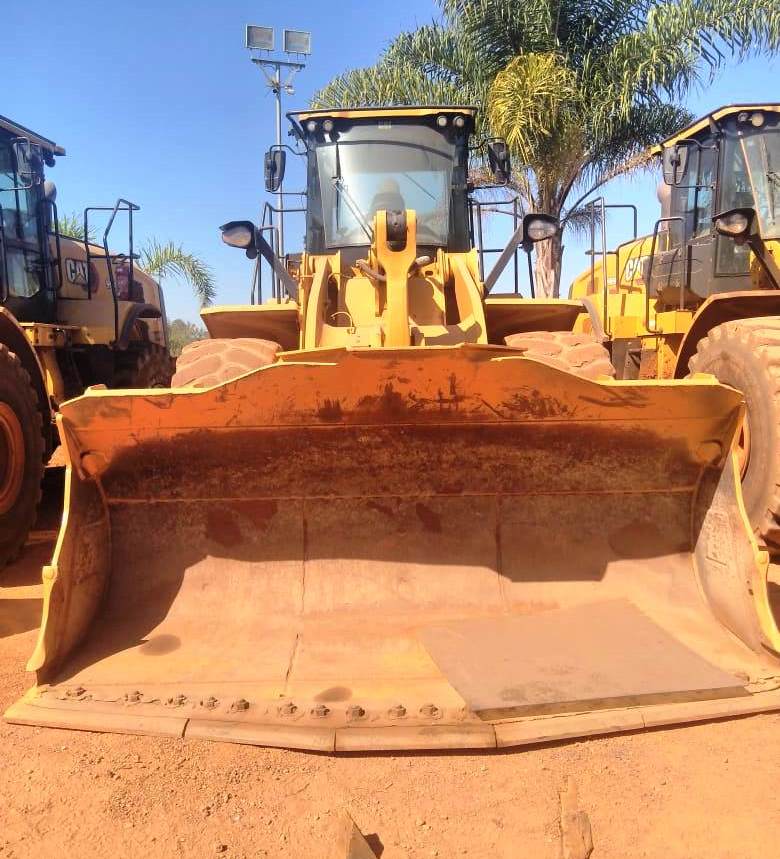 Pá Carregadeira Caterpillar  966L 2019 - Imagem 3