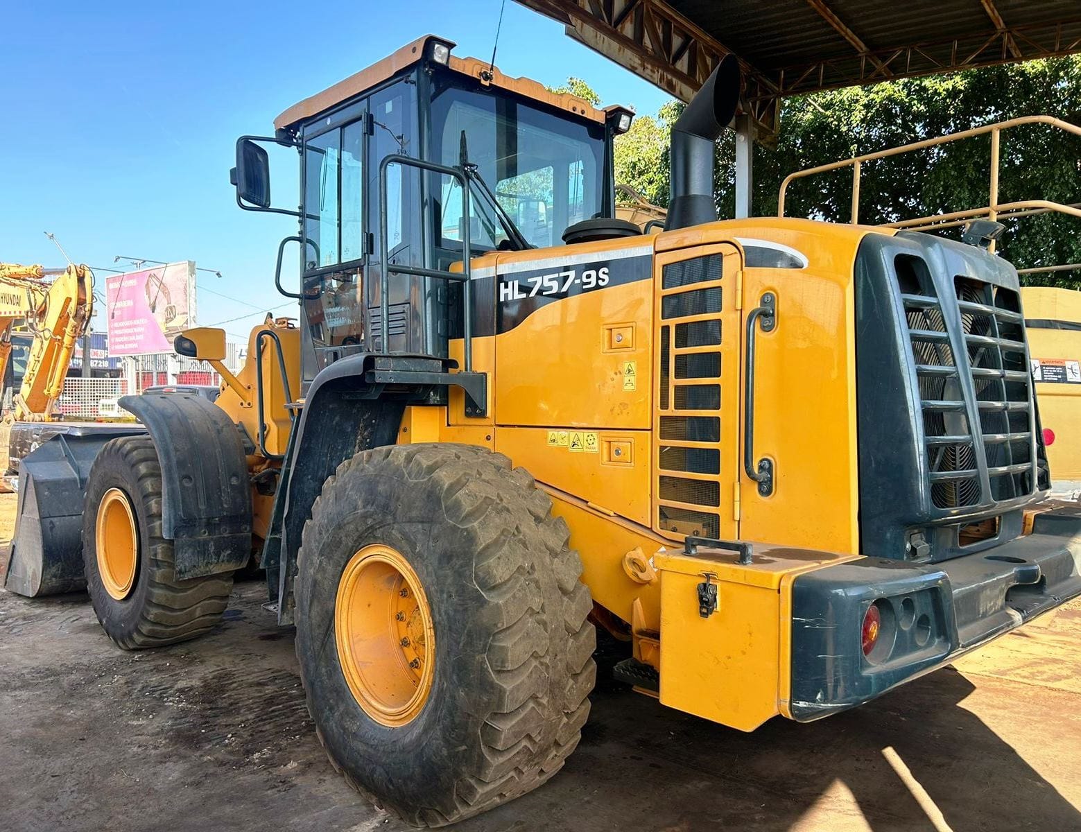 Pá Carregadeira Hyundai HL757 2020 - Imagem 1