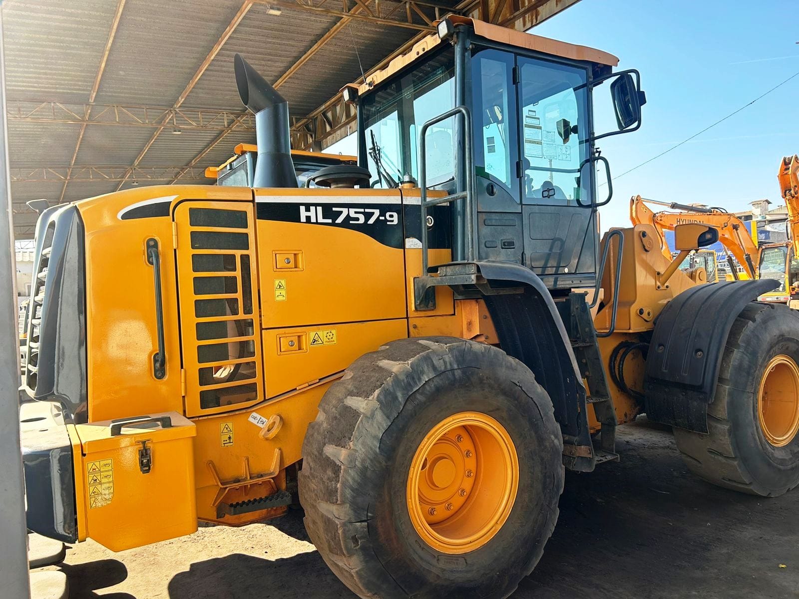 Pá Carregadeira Hyundai HL757 2020 - Imagem 2