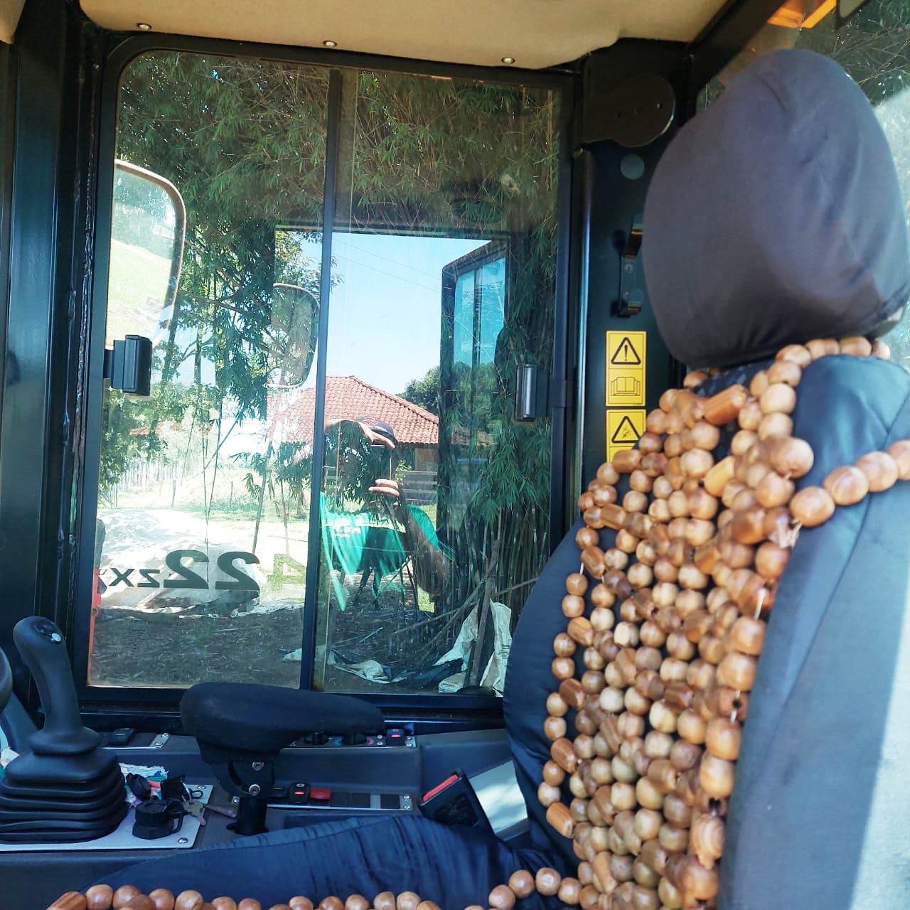 Pá Carregadeira JCB 422ZX 2018 - Imagem 14