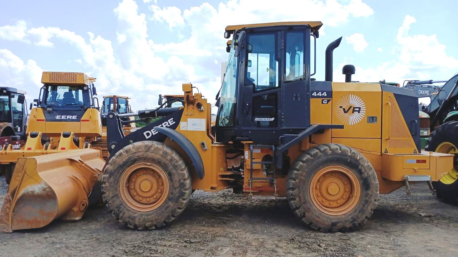 Pá Carregadeira John Deere 444G 2022 - Imagem 1
