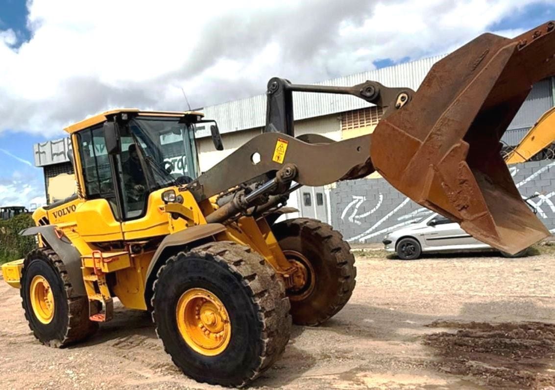 Pá Carregadeira Volvo L110 2019 - Imagem 2