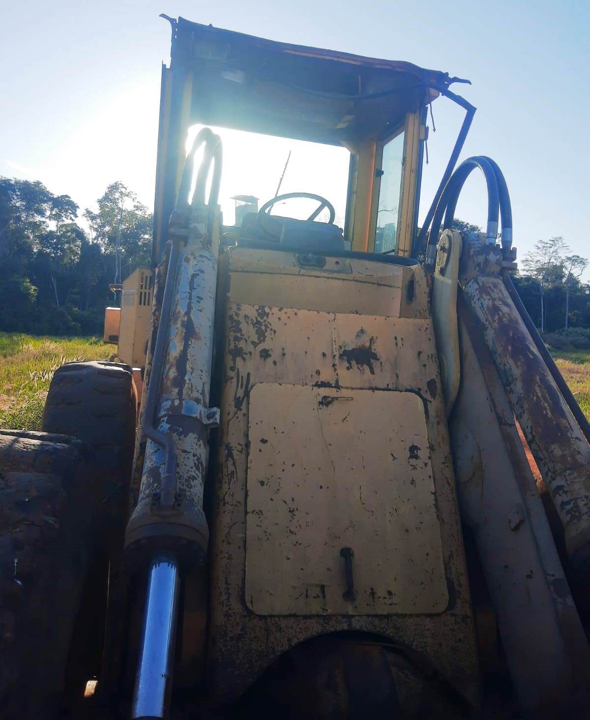 Pá Carregadeira Volvo L120 1997 - Imagem 14