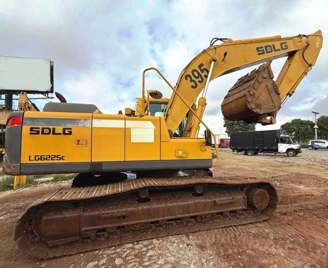 Escavadeira SDLG LG6225E 2021 - Imagem 1