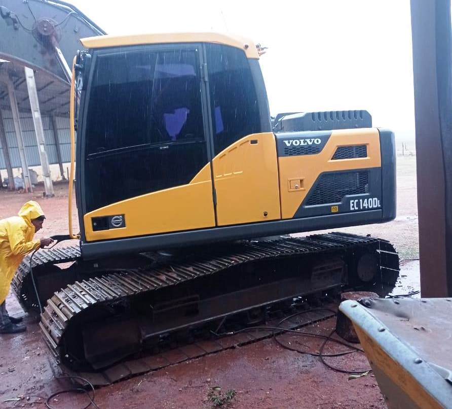 Escavadeira Volvo EC140 2022 - Imagem 3