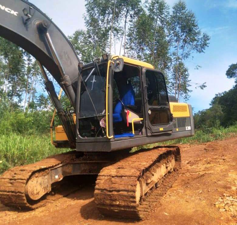 Escavadeira Volvo EC200 2020 - Imagem 1
