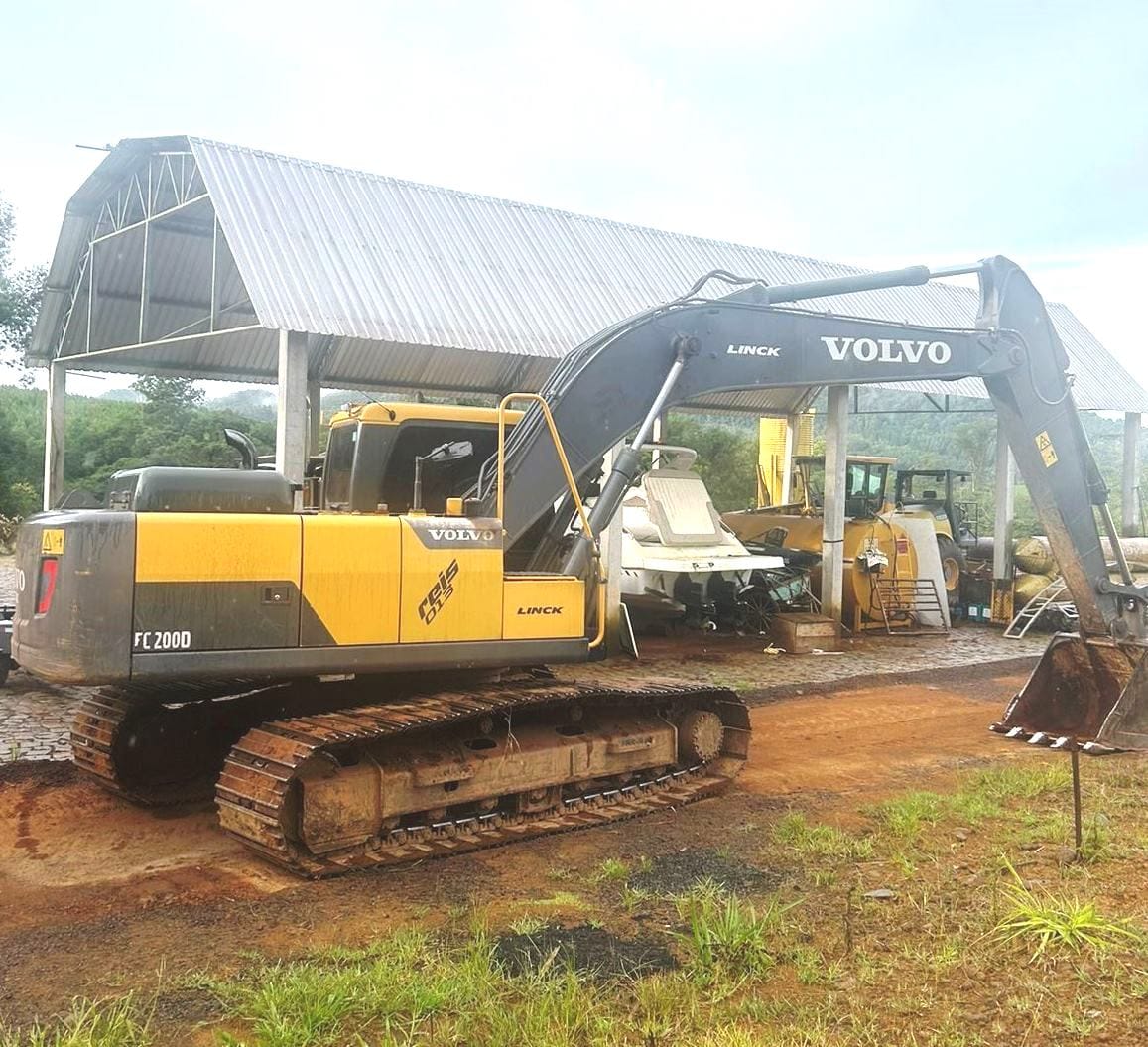 Escavadeira Volvo EC200 2020 - Imagem 10