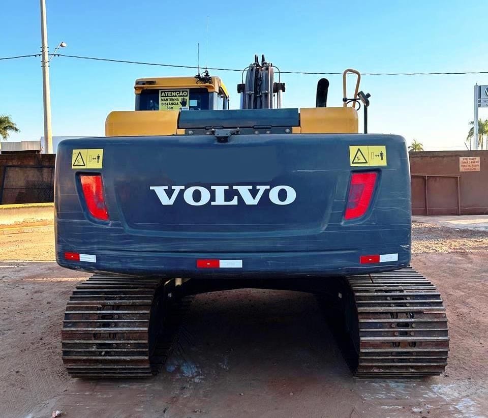 Escavadeira Volvo EC220 2020 - Imagem 4
