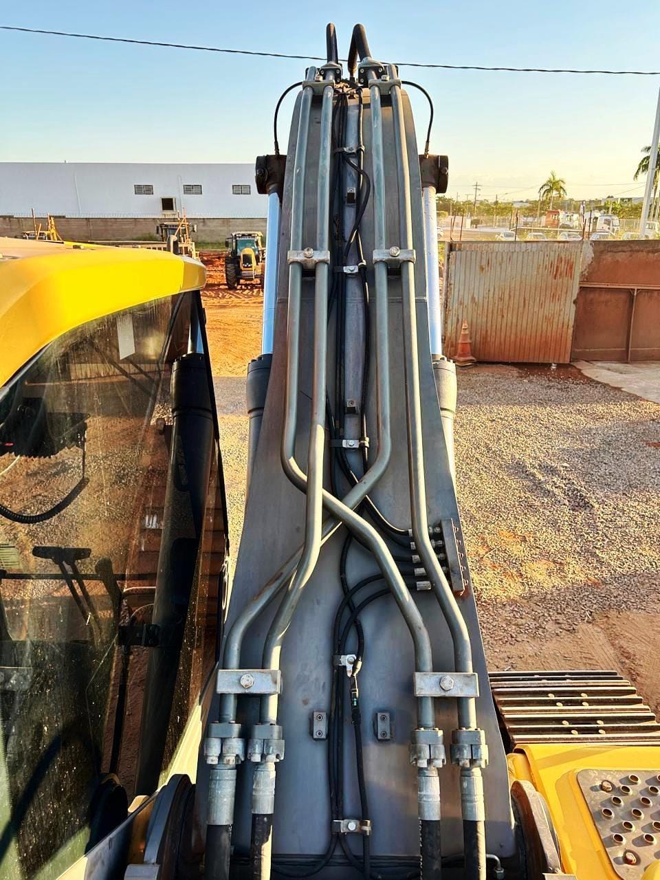 Escavadeira Volvo EC220 2020 - Imagem 7