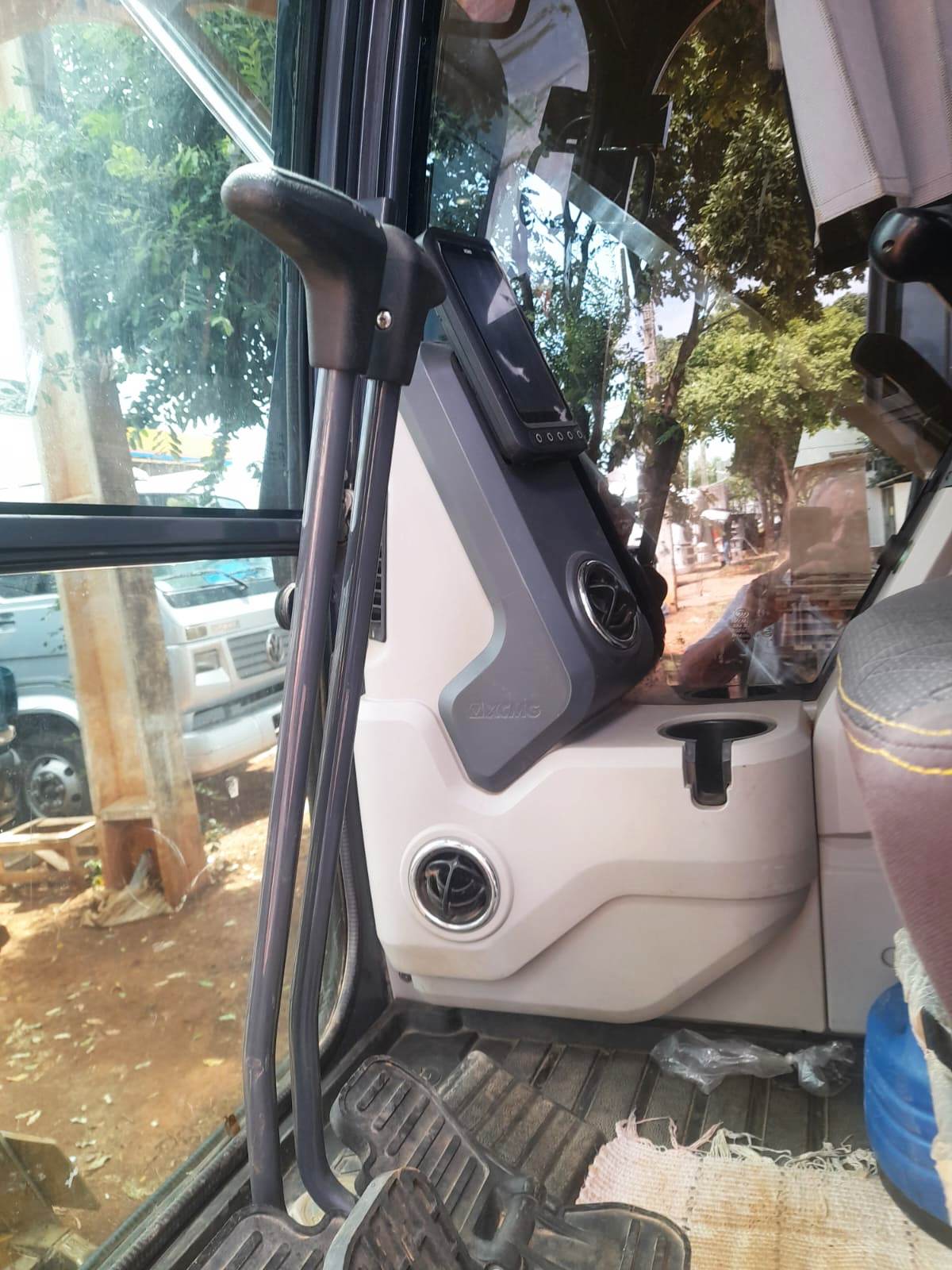 Mini Escavadeira XCMG XE80DA 2022 - Imagem 5
