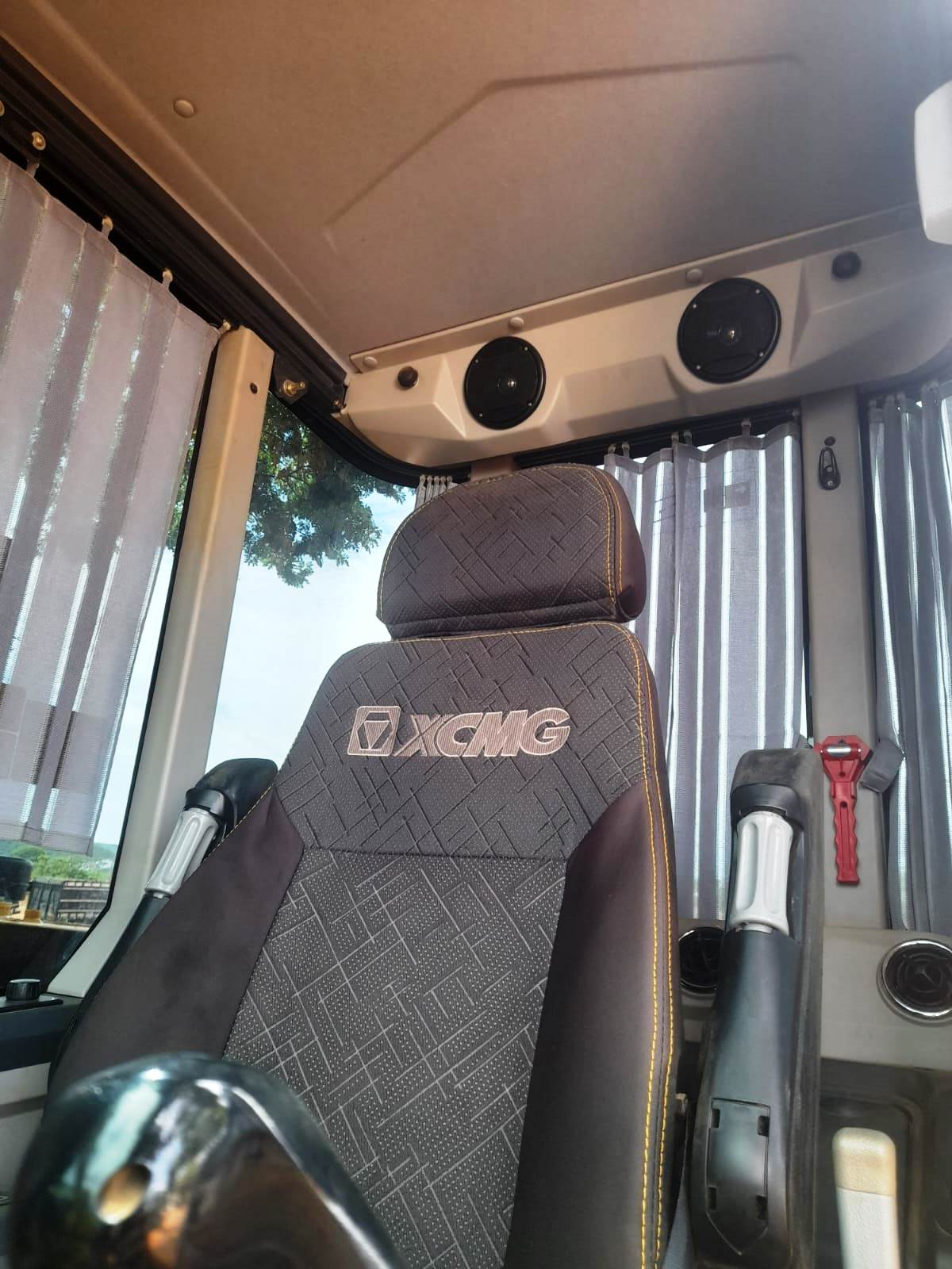 Mini Escavadeira XCMG XE80DA 2022 - Imagem 6