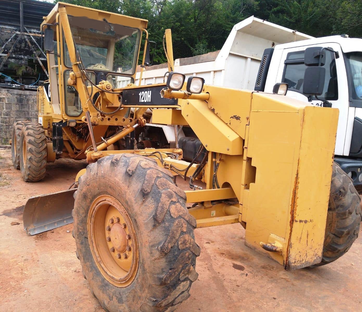Motoniveladora Caterpillar 120H 2007 - Imagem 1