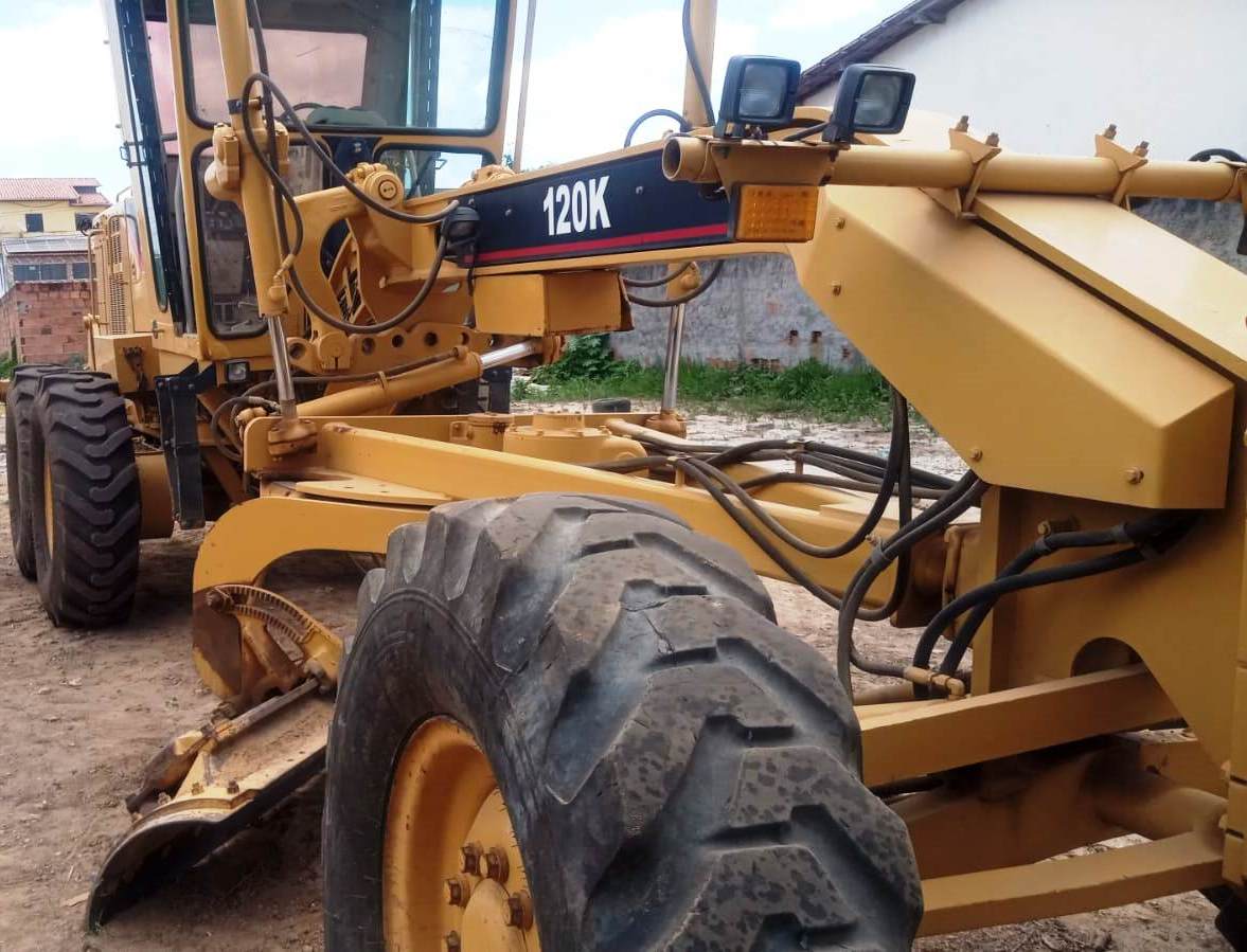 Motoniveladora Caterpillar 120K 2013 - Imagem 1