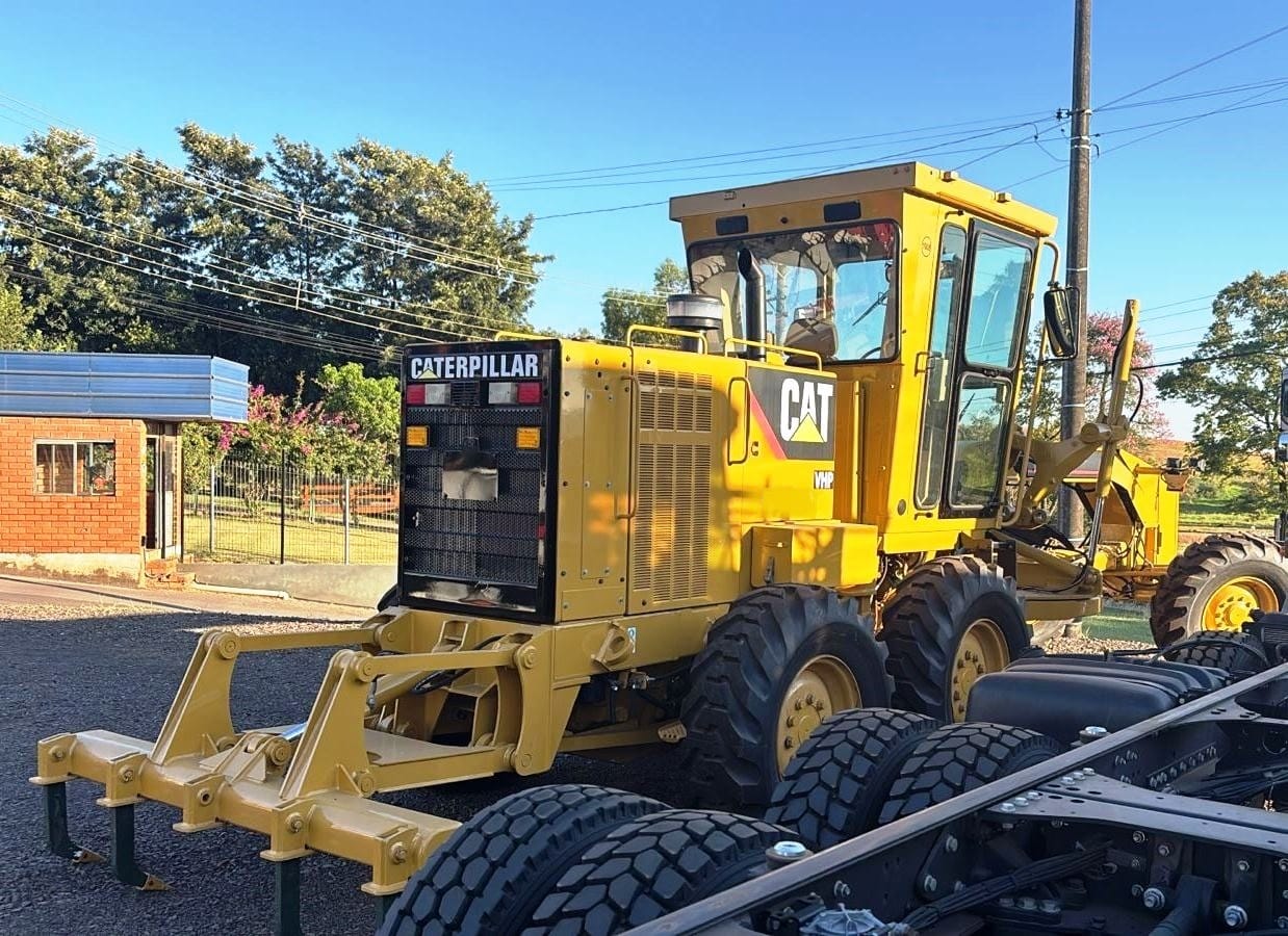 Motoniveladora Caterpillar 120K 2014 - Imagem 1