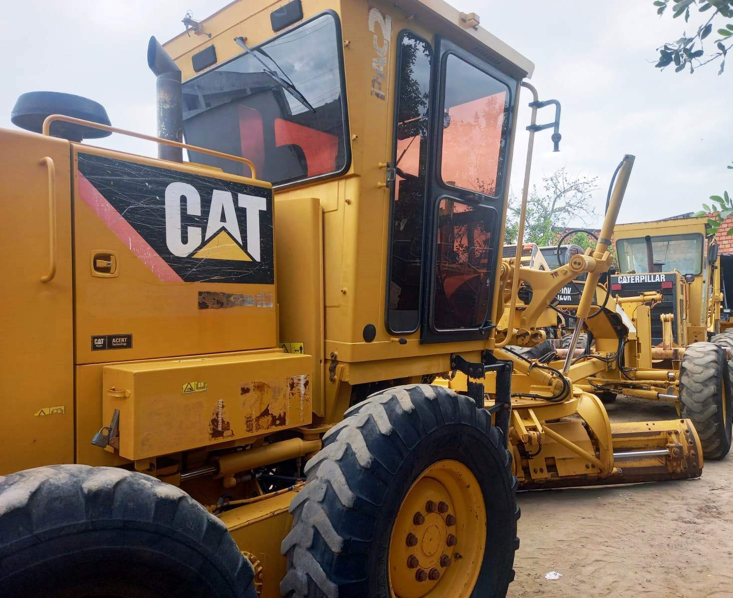 Motoniveladora Caterpillar 120K 2014 - Imagem 1