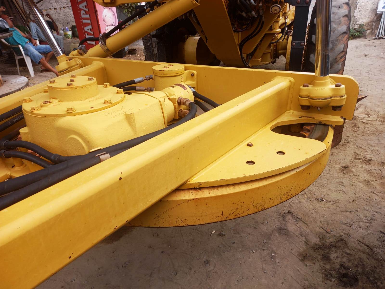 Motoniveladora Caterpillar 120K 2014 - Imagem 13