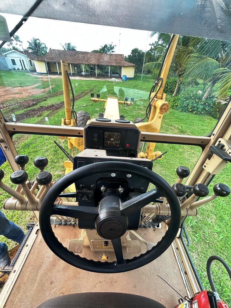 Motoniveladora Caterpillar 120K 2015 - Imagem 9