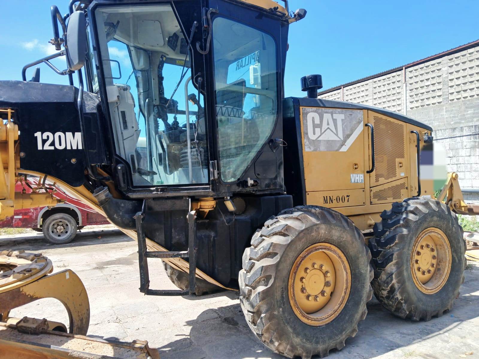 Motoniveladora Caterpillar 120M 2012 - Imagem 1