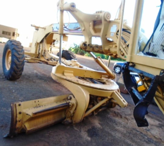 Motoniveladora Caterpillar 12H 2004 - Imagem 7