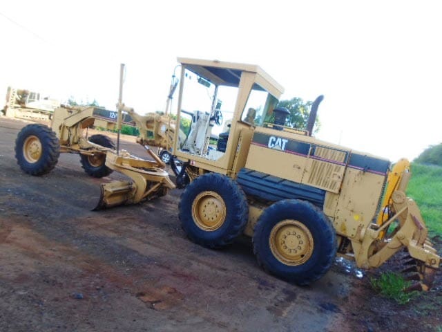 Motoniveladora Caterpillar 12H 2004 - Imagem 8