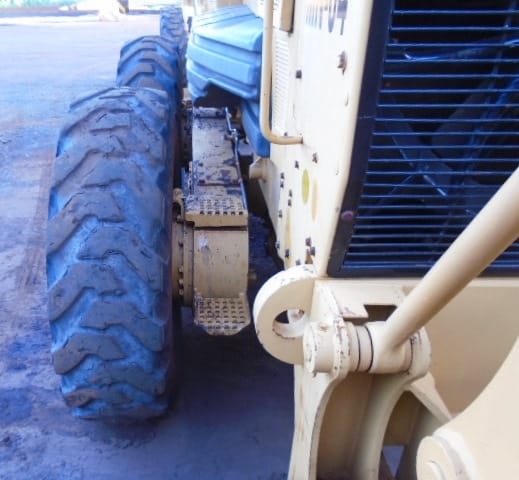 Motoniveladora Caterpillar 12H 2004 - Imagem 19