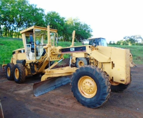 Motoniveladora Caterpillar 12H 2004 - Imagem 24