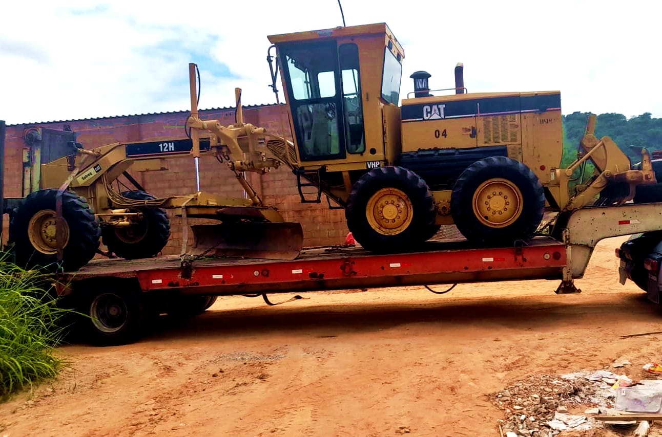 Motoniveladora Caterpillar 12H 2006 - Imagem 1