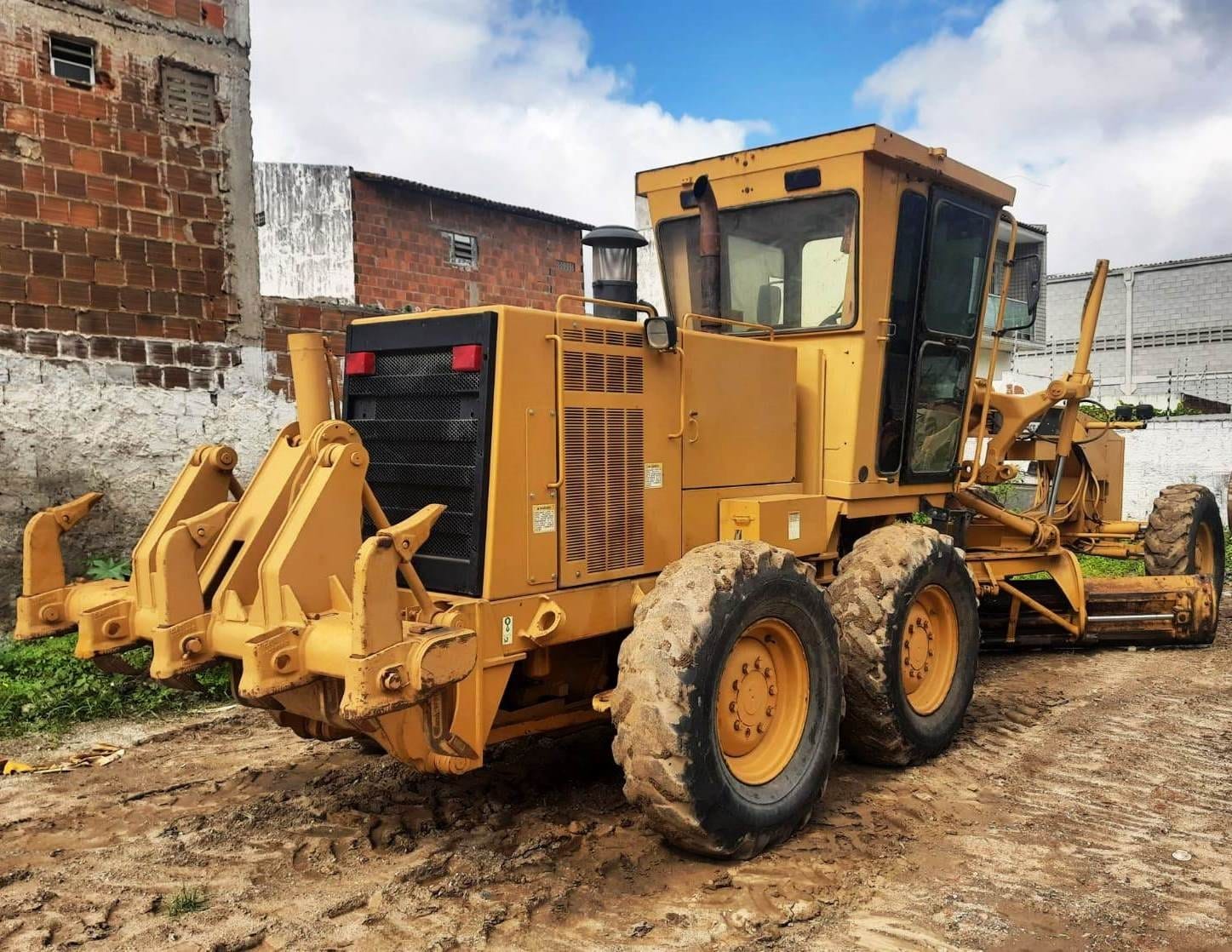 Motoniveladora Caterpillar 12H 2009 - Imagem 1