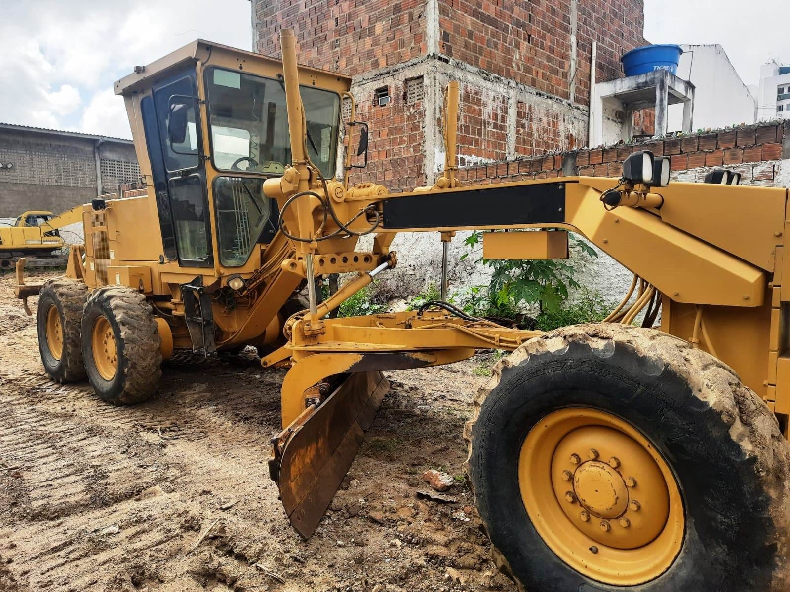 Motoniveladora Caterpillar 12H 2009 - Imagem 2