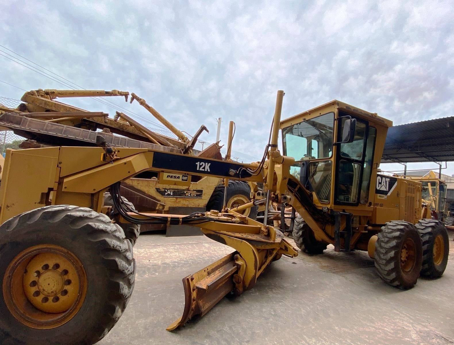 Motoniveladora Caterpillar 12K 2010 - Imagem 2
