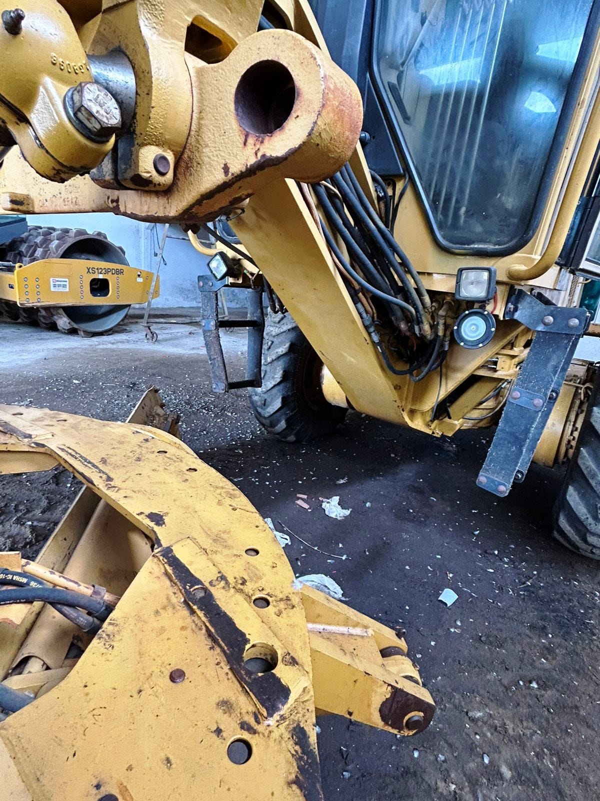 Motoniveladora Caterpillar 12K 2016 - Imagem 10
