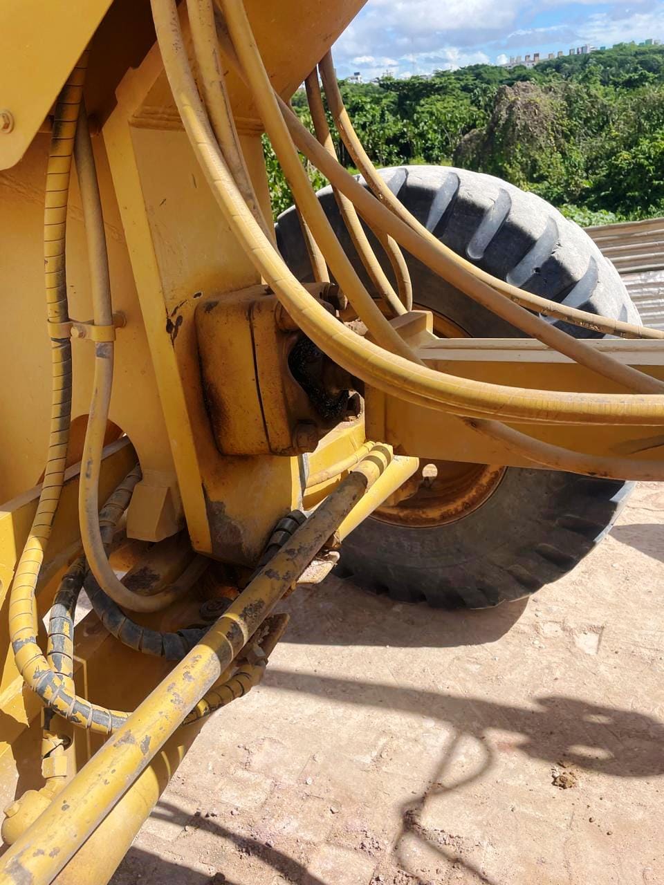 Motoniveladora Caterpillar 140H 2008 - Imagem 8