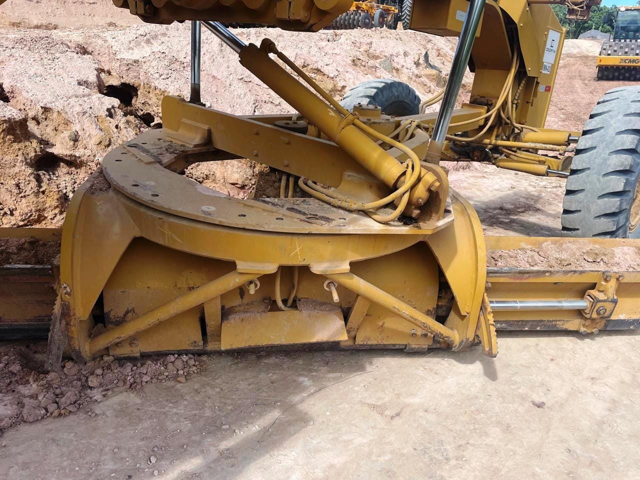 Motoniveladora Caterpillar 140H 2008 - Imagem 16
