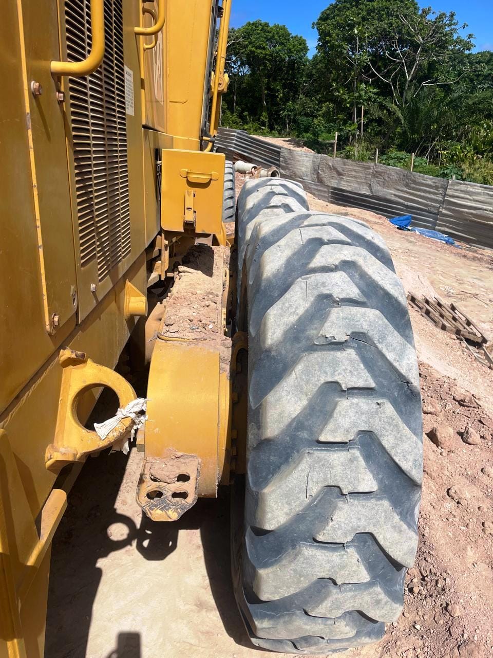 Motoniveladora Caterpillar 140H 2008 - Imagem 17