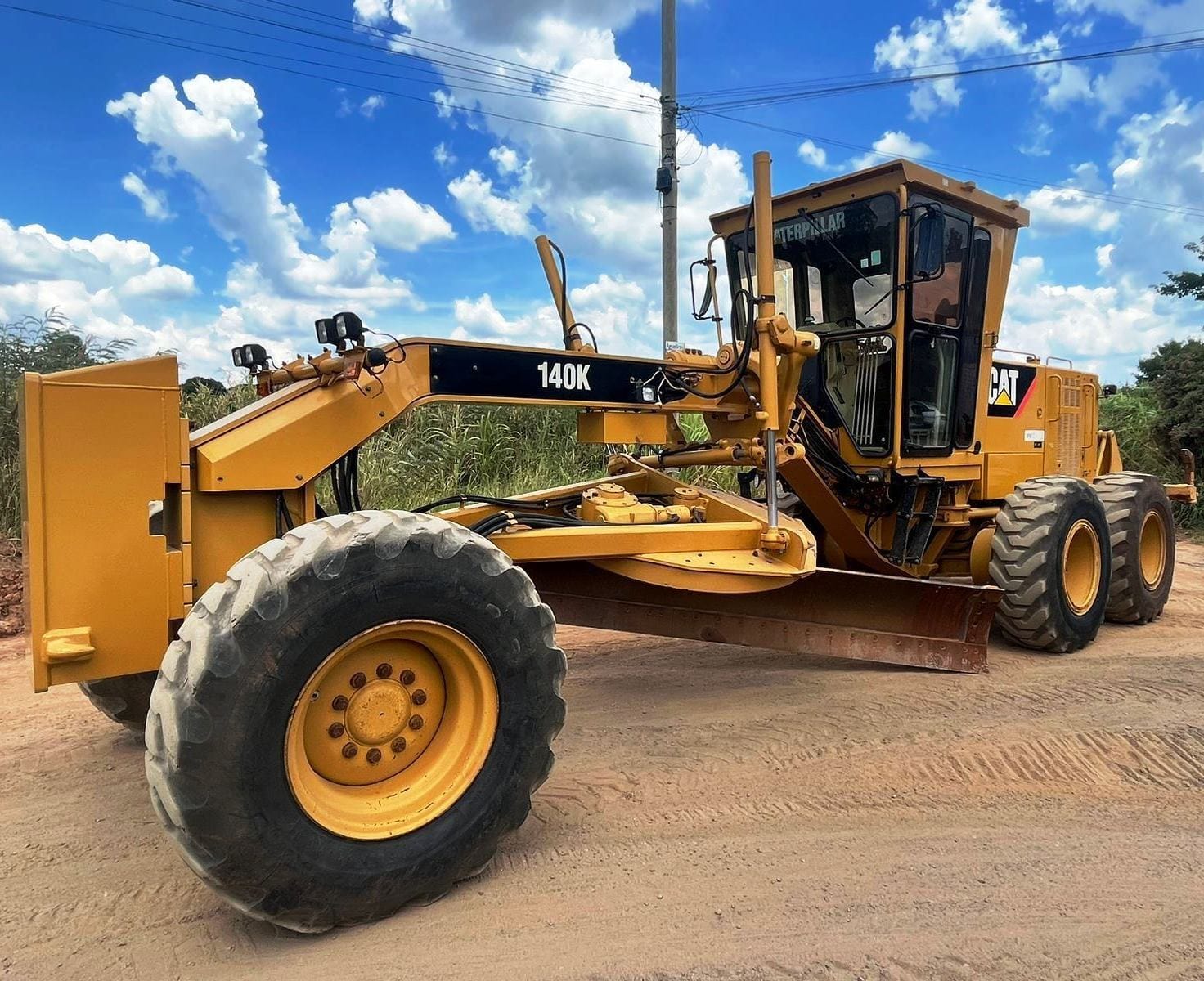 Motoniveladora Caterpillar 140K 2013 - Imagem 1