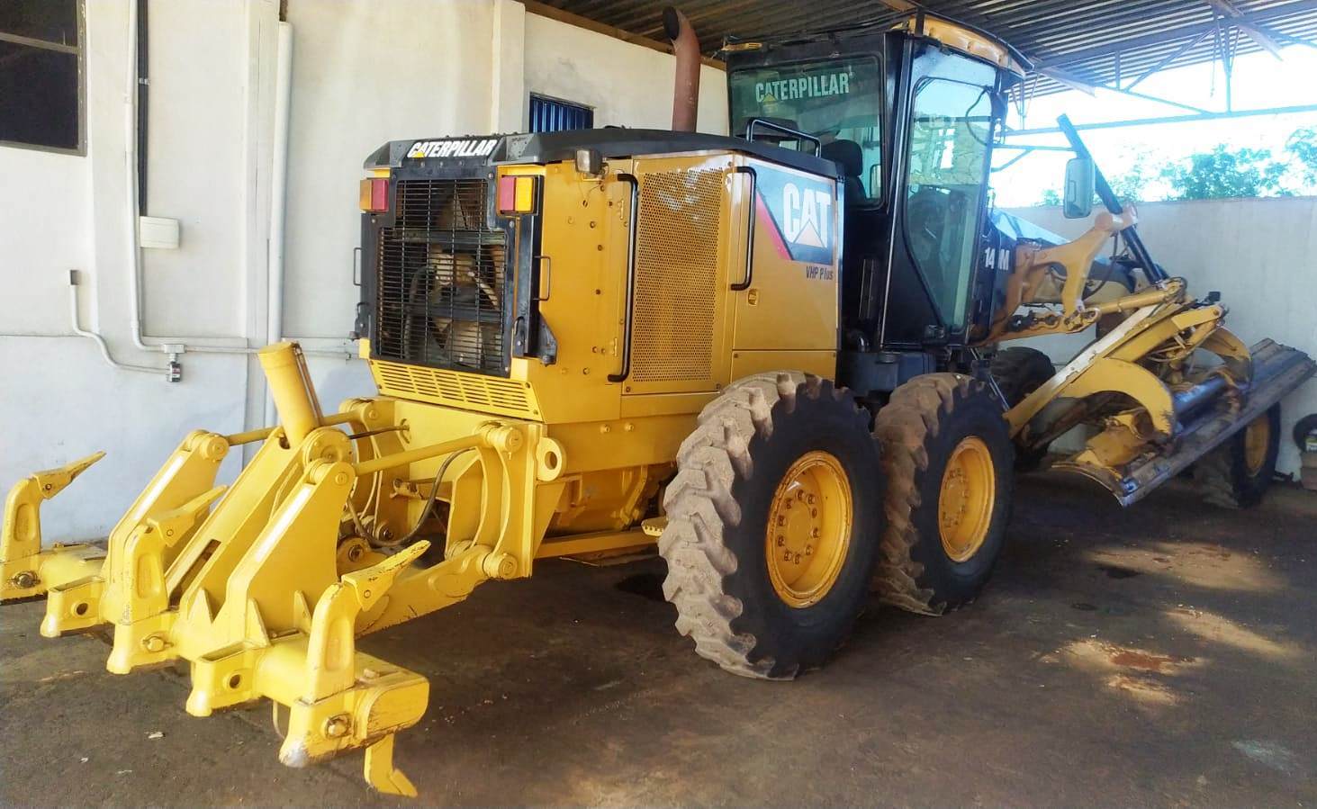 Motoniveladora Caterpillar 140M 2007 - Imagem 1