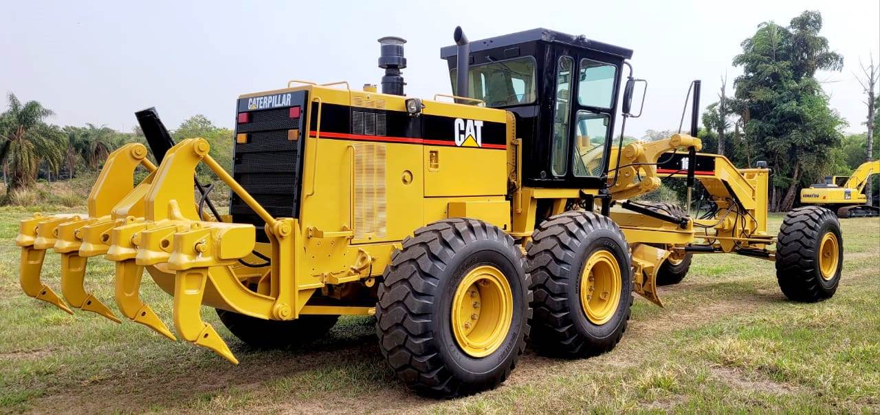 Motoniveladora Caterpillar 16H 2001 - Imagem 2