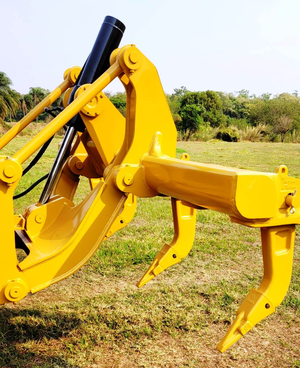 Motoniveladora Caterpillar 16H 2001 - Imagem 5